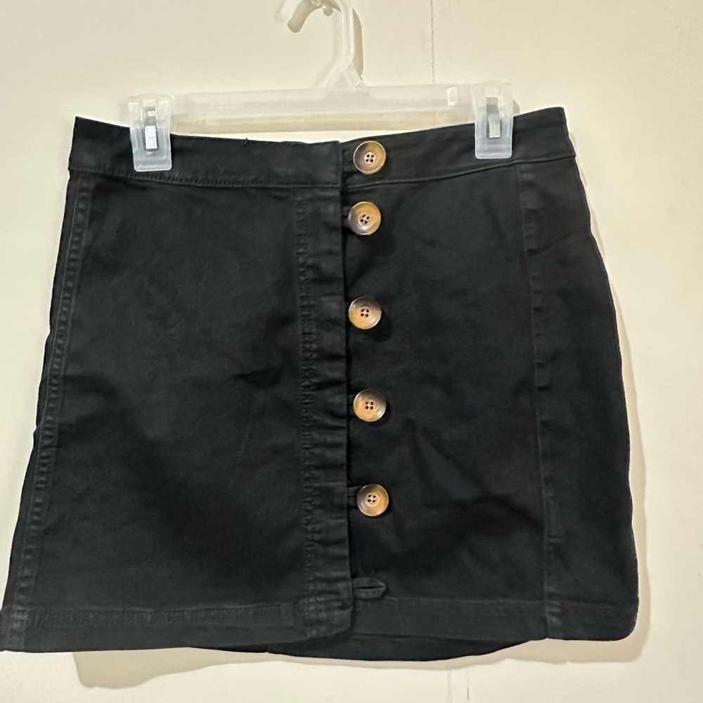 Free People Size 6 Little Daises Black Button Front Mini Skirt